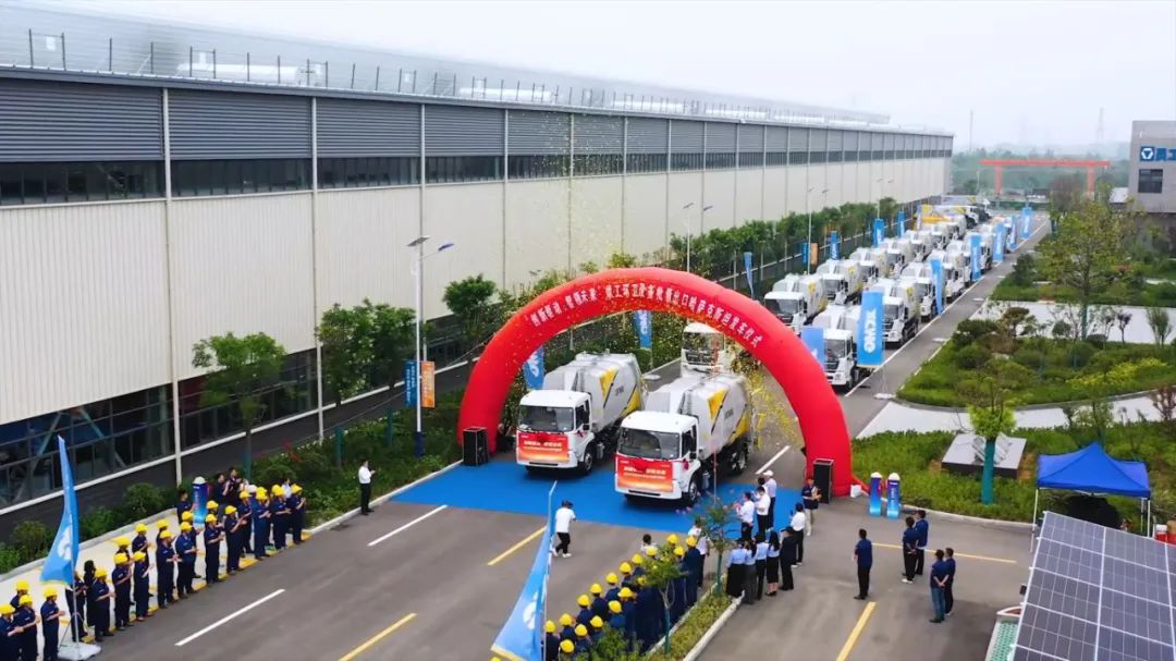 批量出口中亚，这次是cq9电子环卫机械！