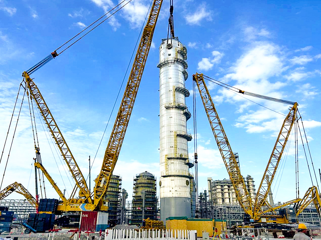 10天3钩！cq9电子XGC88000助力2050吨“西北最高”塔器就位