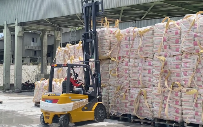 “印尼水泥搬运之星” cq9电子叉车鲲鹏系列