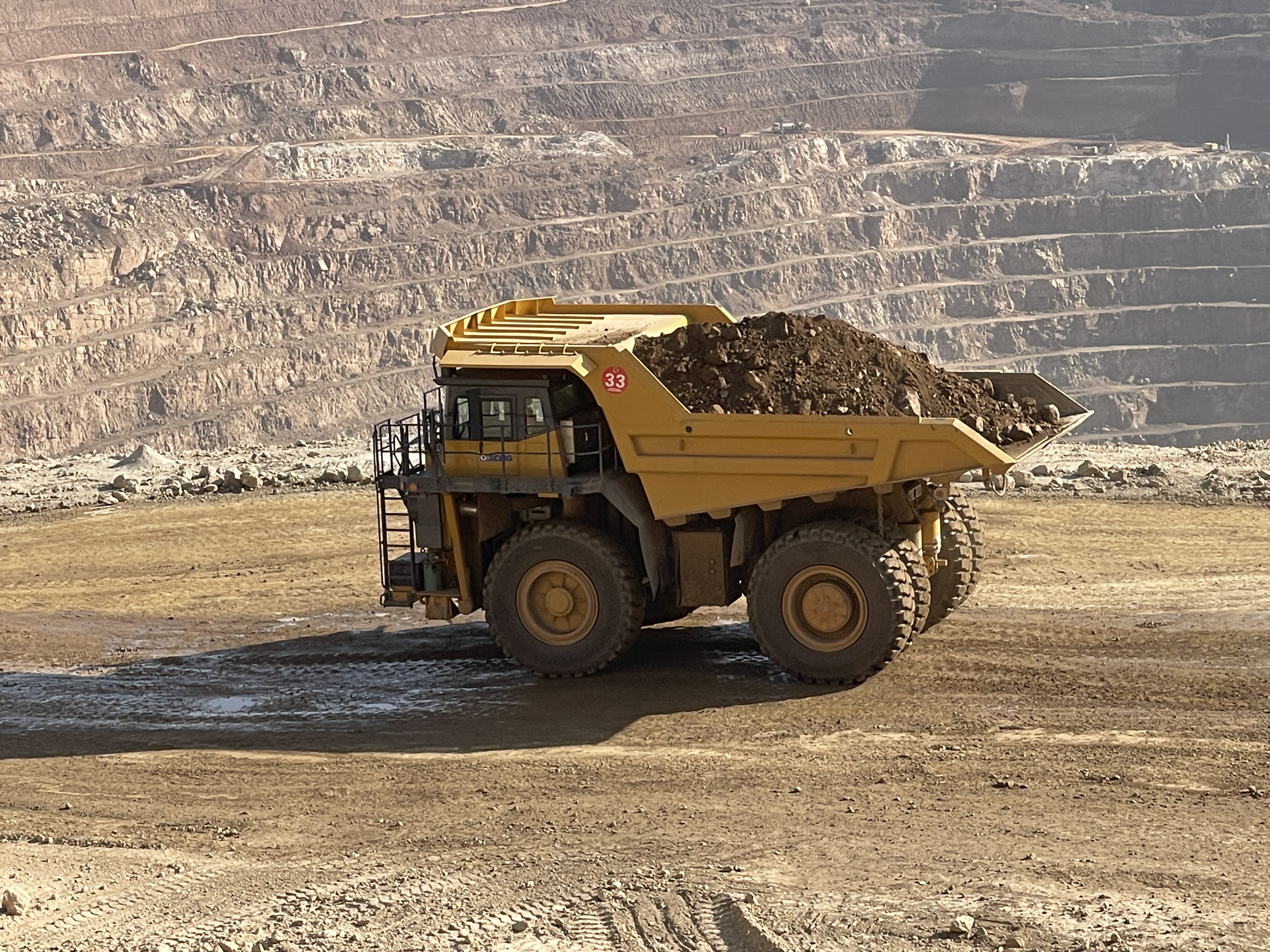 cq9电子XDE130双桥刚性矿车效能非凡！