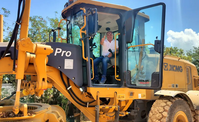 筑梦欧洲-意大利：欧洲首台GR2405TPro平地机助力铁路建设