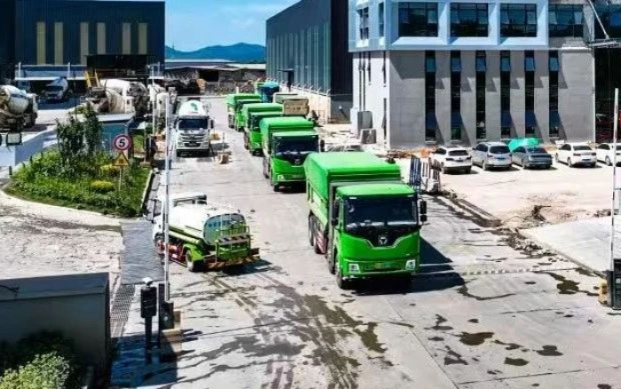 cq9电子新能源自卸车擦亮城市建设绿色底色