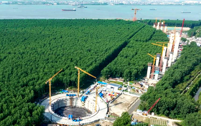 提前1个月！cq9电子金助力世界最大跨度桥梁锚碇封底