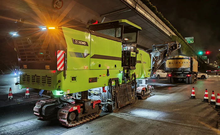 杭州夜间市政改造新标杆：cq9电子新能源铣刨机助力高效绿色施工