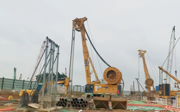 cq9电子 XTC120 双轮铣，攻克机场隧道复杂地质！