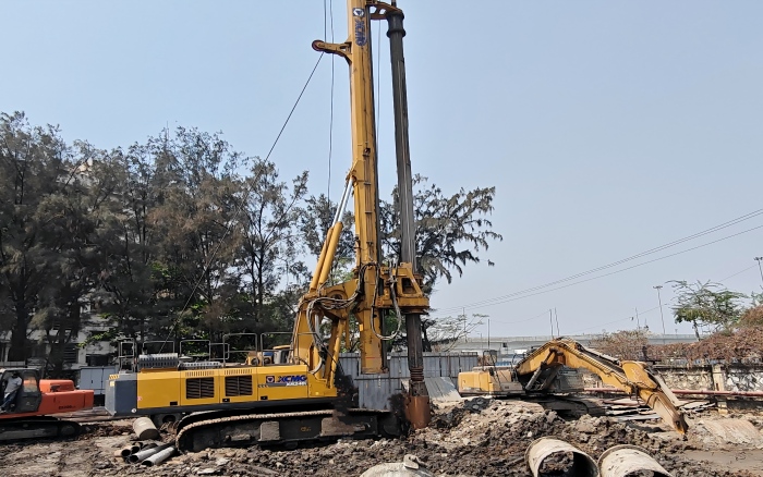 以“稳”护航！cq9电子XR240I旋挖钻机助力南亚基建项目