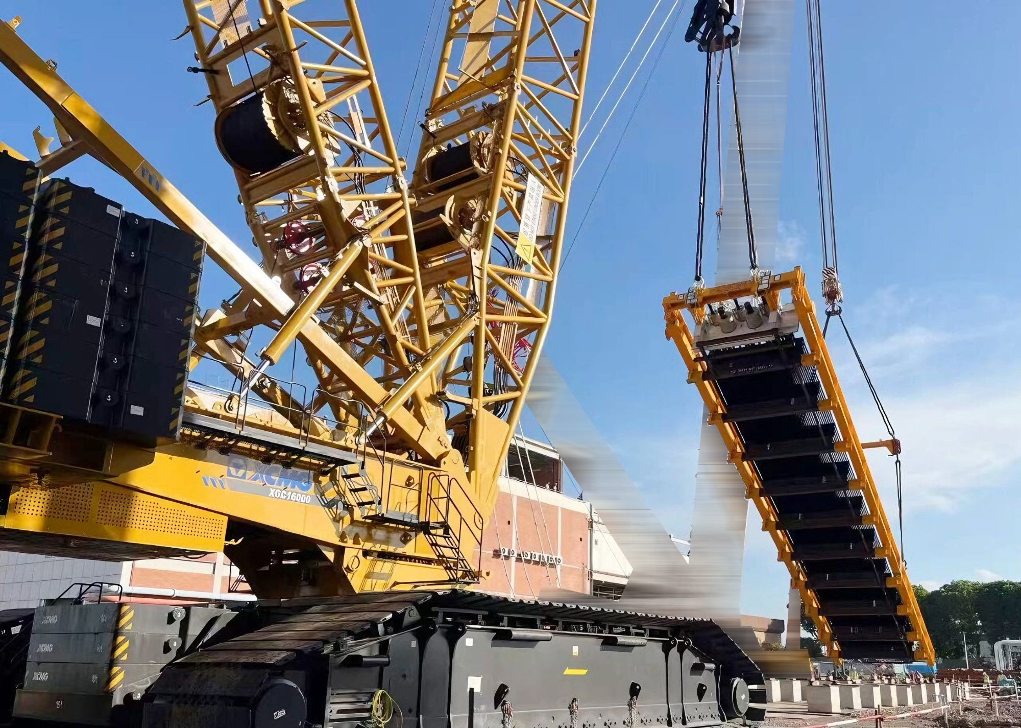 3300吨从从容容！XGC16000现身东南亚，完成海外高端市场严苛实测