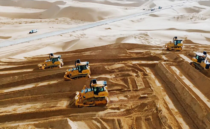 沙漠施工五大难题？cq9电子D170LGP沙漠型推土机硬核破解！